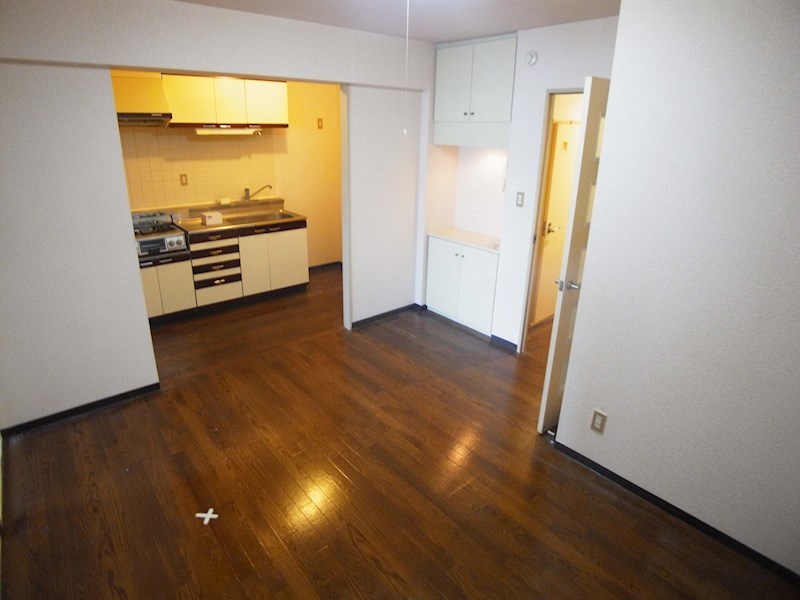 居室・リビング　同一物件別部屋写真