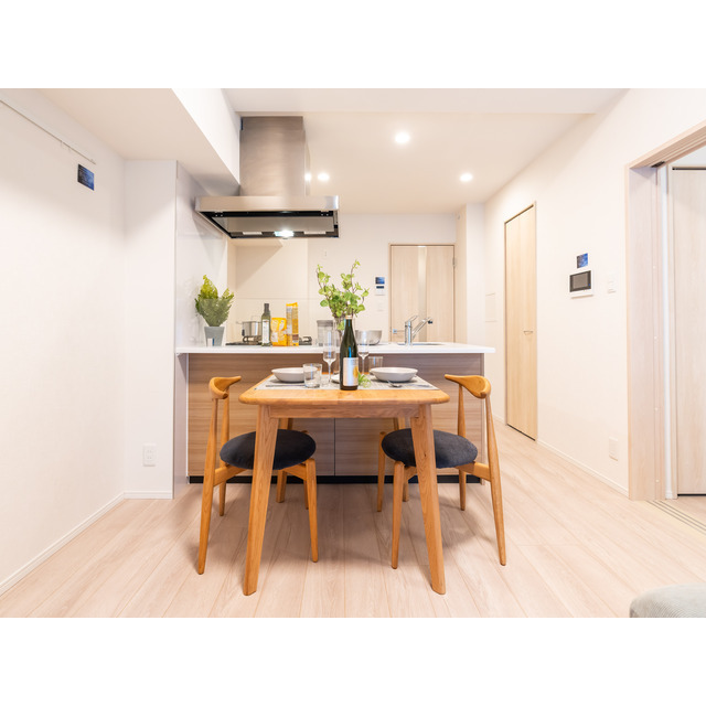 居室・リビング　家具・調度品等は実際の賃貸住居　には含まれません