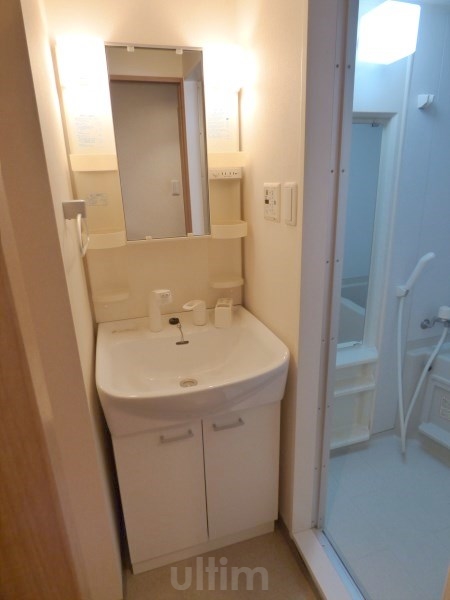 洗面設備　同間取りのお部屋の写真です。ご参考までに。