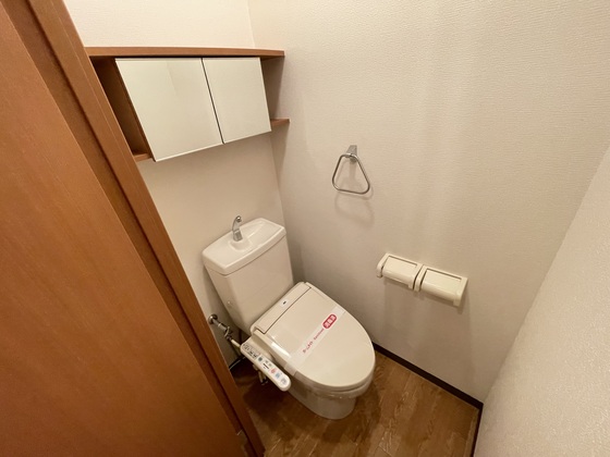 トイレ　※別部屋の写真です