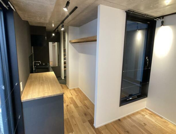 その他部屋・スペース　リビングを別角度から