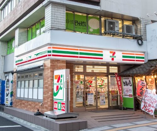 コンビニ　セブンイレブン両国駅東口店（コンビニ）まで162m