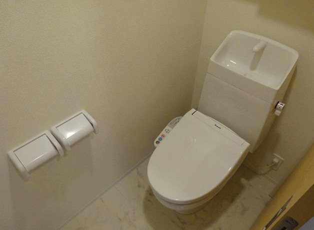 トイレ　温水洗浄便座