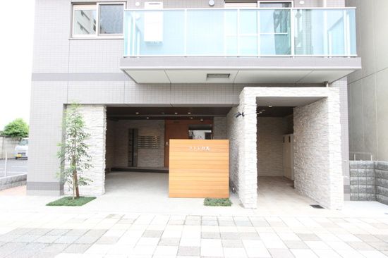 エントランス　毎日通るエントランスはこのようになっています