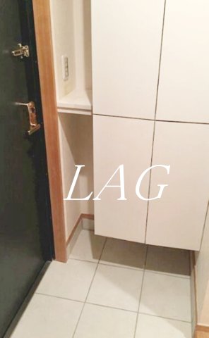 玄関　玄関です。