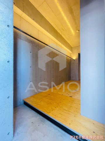 玄関　同マンション別部屋参考写真