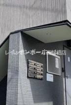 トイレ　落ち着いた色調のトイレです