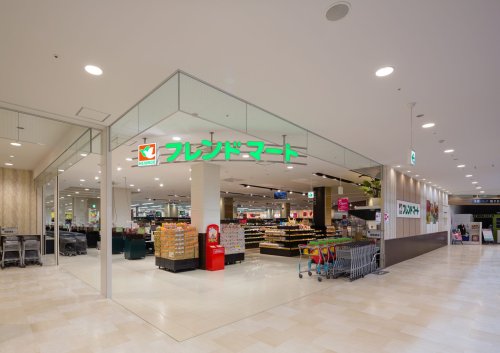 スーパー　フレンドマート大津テラス店（スーパー）まで1927m