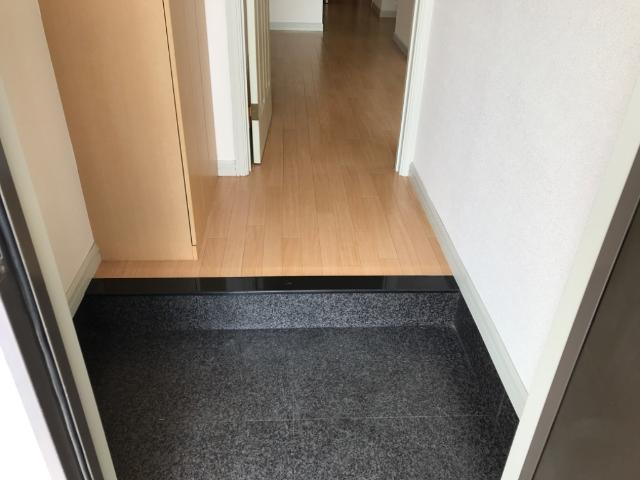 玄関　玄関（イメージ）
