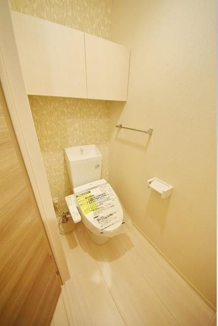 トイレ　ウォシュレット付きトイレ