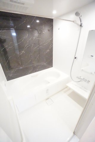 バス・シャワールーム　※同物件・同タイプの写真です。