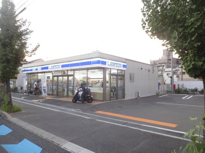 コンビニ　ローソン 尼崎武庫之荘本町三丁目店（コンビニ）まで500m