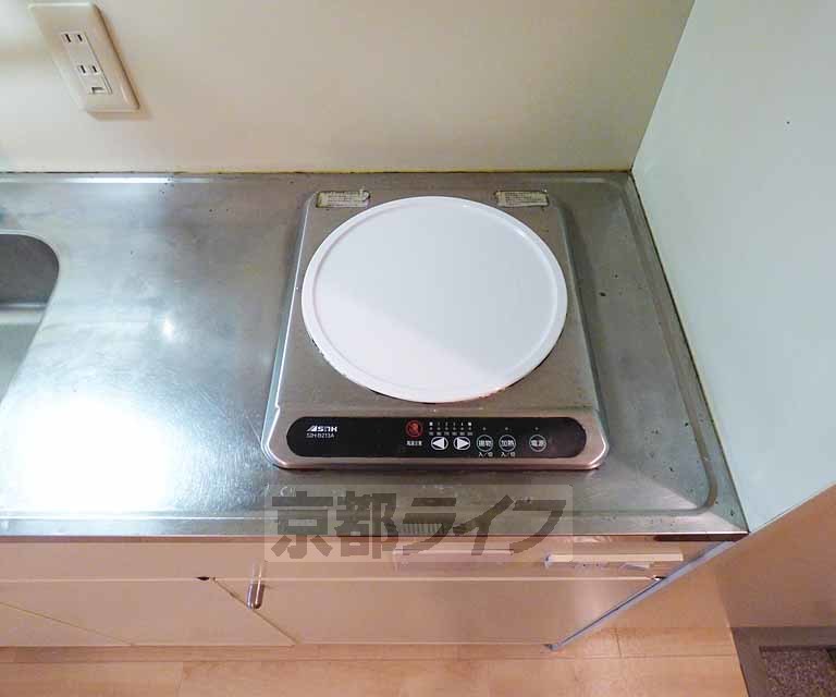 その他設備　ＩＨクッキングヒーターです。