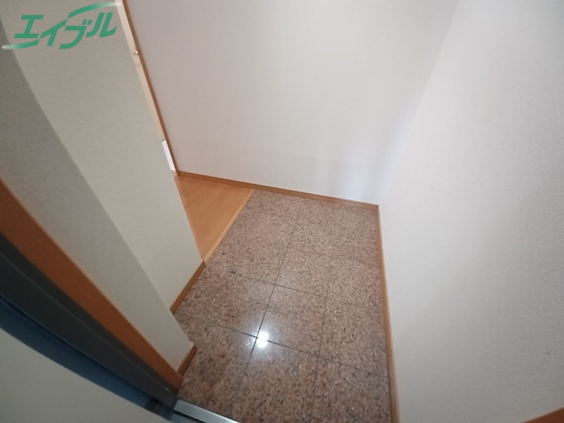 玄関　反転タイプ参考写真