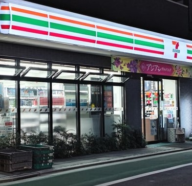コンビニ　セブンイレブン板橋清水町東店（コンビニ）まで150m