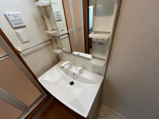 洗面設備　洗髪洗面化粧台（イメージ）