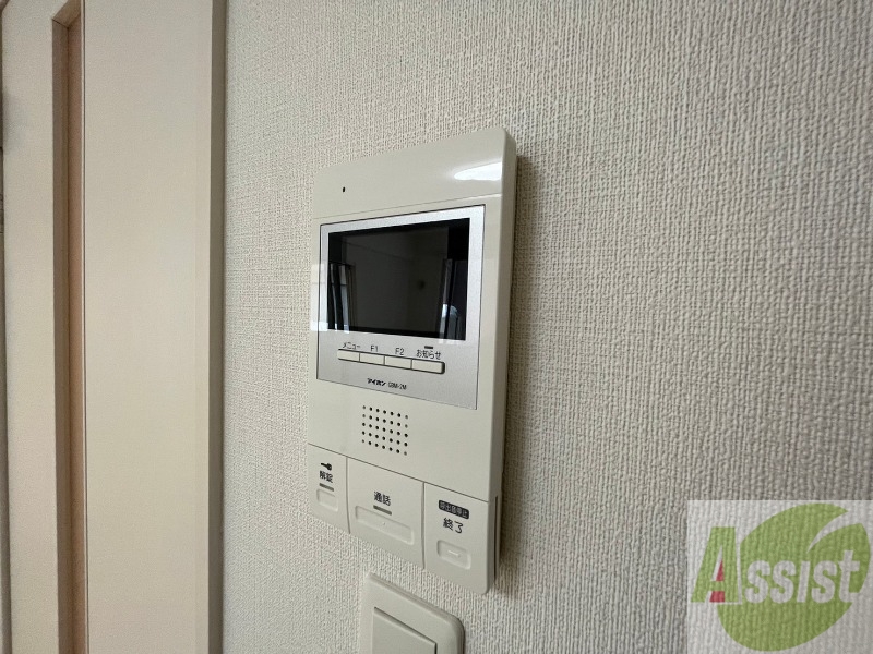 セキュリティ　ＴＶモニター付インターホンです。来客者の顔が見えるので安心！