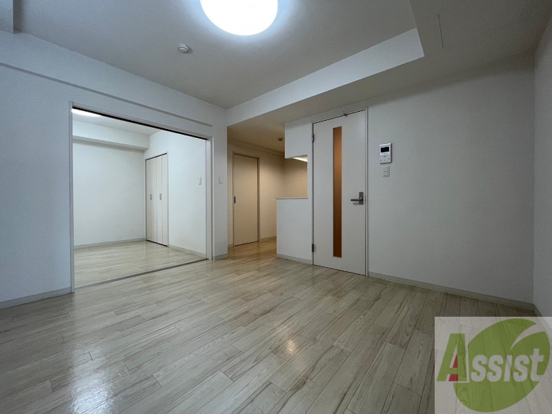居室・リビング　広くてキレイなお部屋が広がっていて、充実した生活が送れそう。