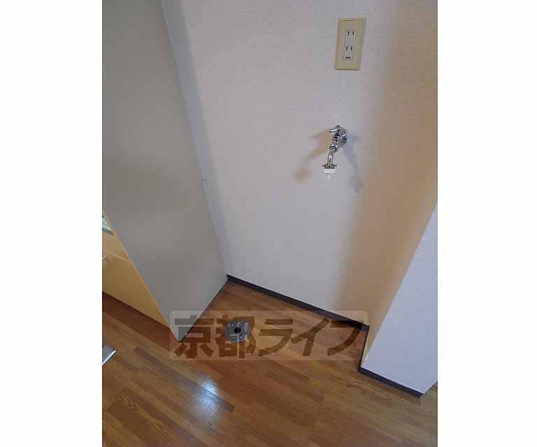 その他設備　室内に洗濯機置けます。
