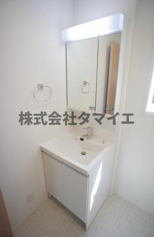 洗面設備　脱衣スペースもあります