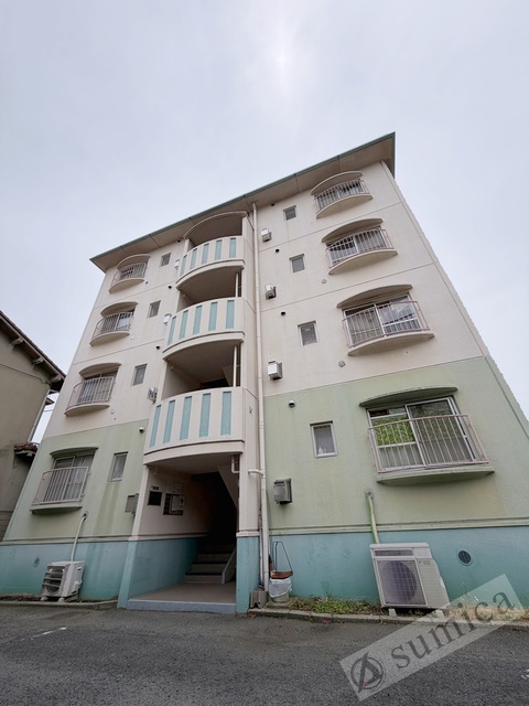 建物外観　スタイリッシュな建物です＾＾