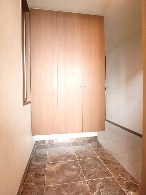 玄関　※他号室参考写真※