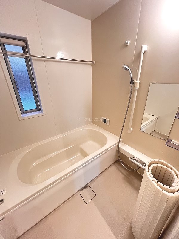 バス・シャワールーム　退去予定のため別部屋写真使用