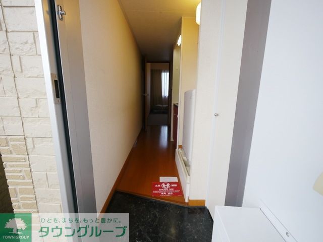 玄関　★収納つきの玄関です★