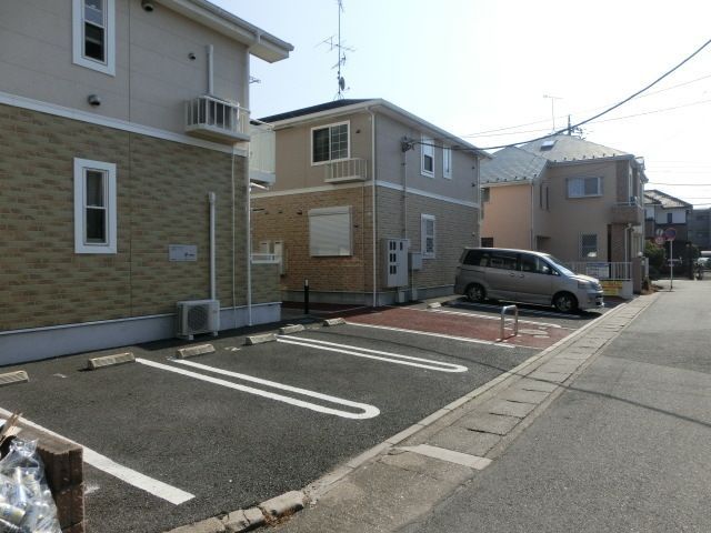 駐車場　敷地内駐車場