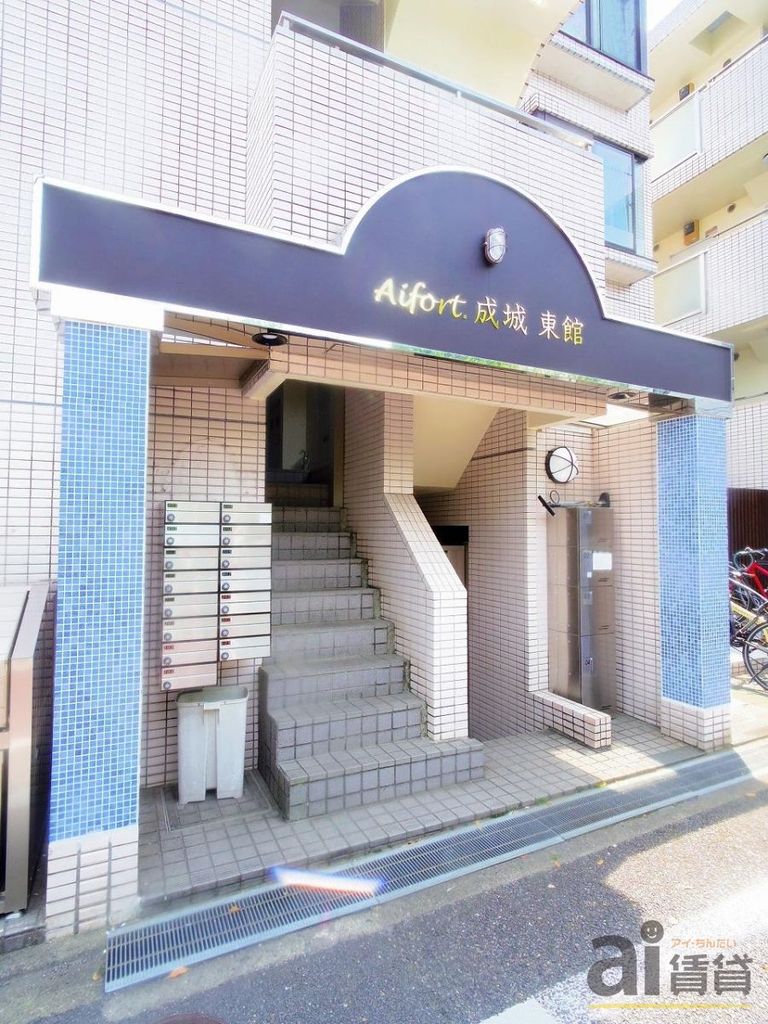 エントランス　バルコニー