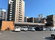 コンビニ　セブンイレブン 名古屋萱場2丁目店（コンビニ）まで563m