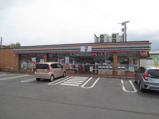 コンビニ　セブンイレブン（コンビニ）まで730m