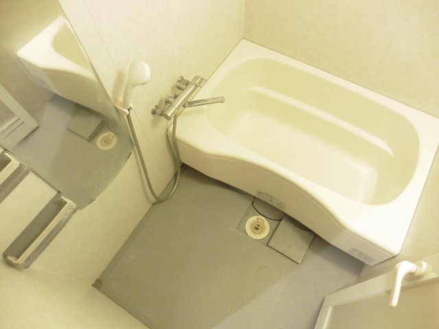 バス・シャワールーム　バス※別部屋参考写真