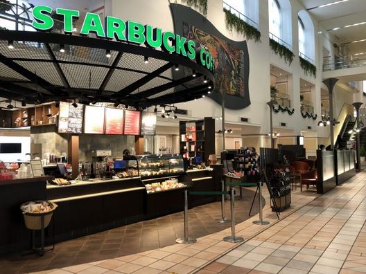 飲食店　スターバックスコーヒーゲートシティ大崎店（飲食店）まで154m