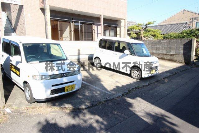 駐車場　駐車場完備です