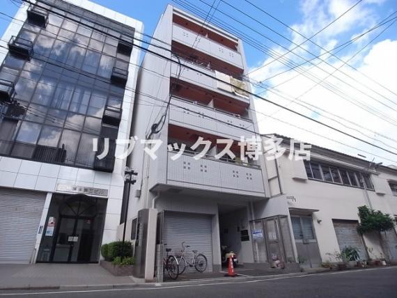 建物外観　しっかりとしたマンションタイプ?