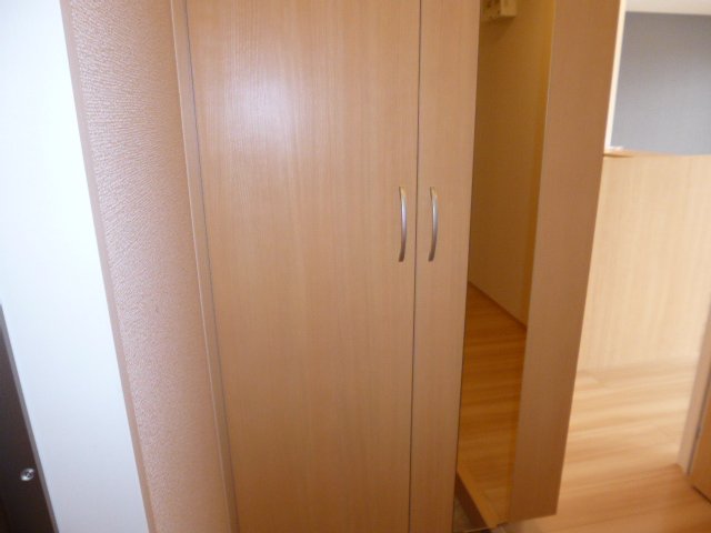 玄関　シューズボックス