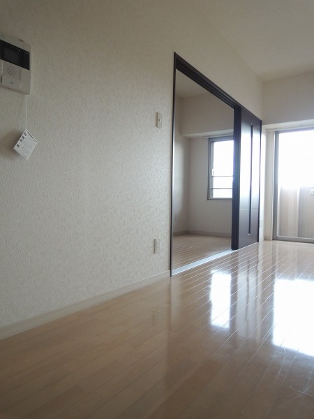 居室・リビング　別部屋参考写真。