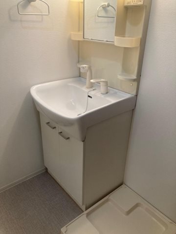 洗面設備　別部屋参考写真。