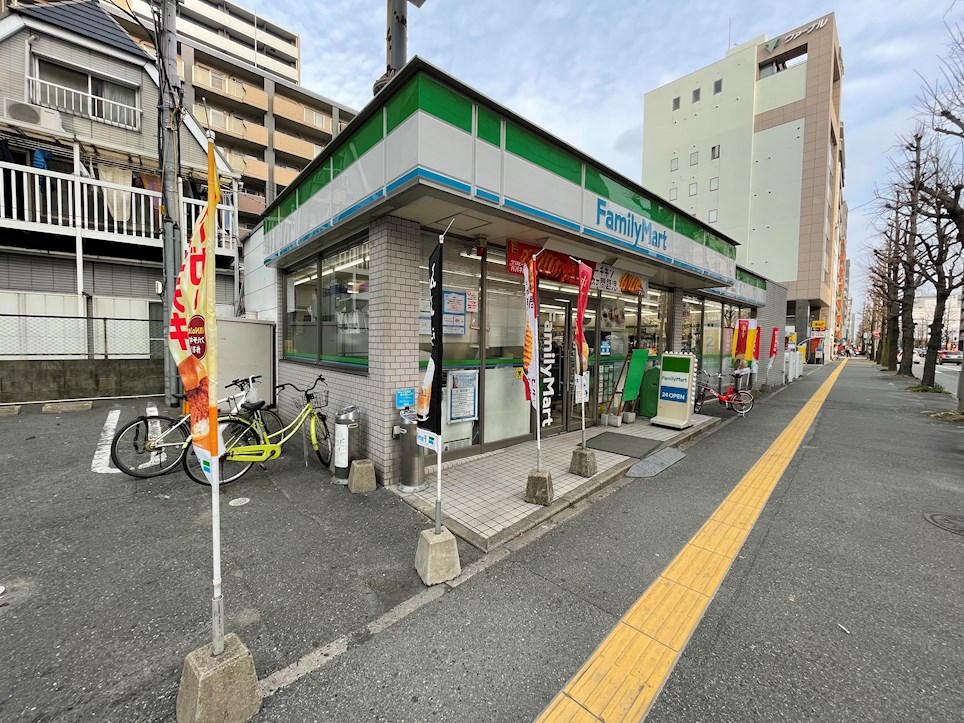 コンビニ　ファミリーマート 博多住吉公園前店（コンビニ）まで329m