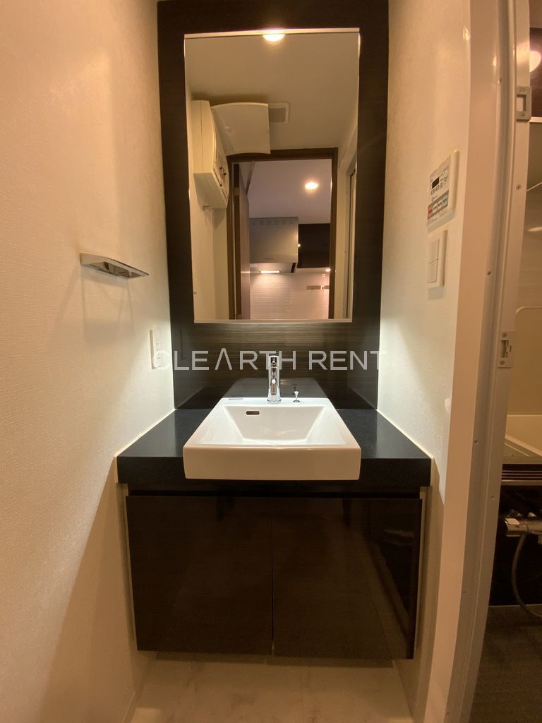 洗面設備　同タイプ別住戸写真となります。現況と異なる場合がございます。