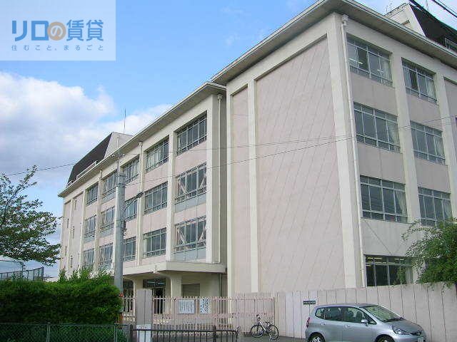 小学校　伊丹市立鈴原小学校（小学校）まで269m