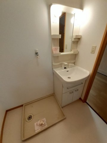 洗面設備　脱衣スペースもあります