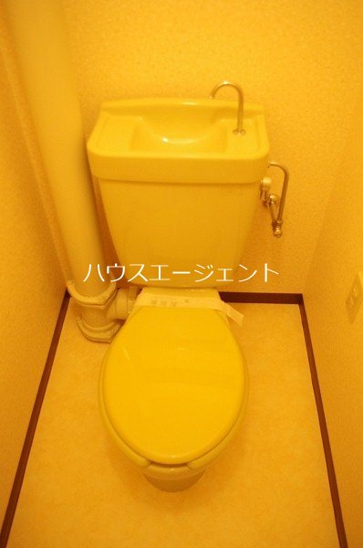 トイレ　もちろんバストイレ別です。※参考画像