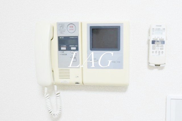 セキュリティ　モニターつきインターホンです。