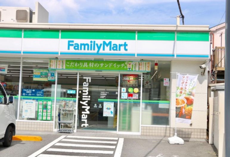 コンビニ　ファミリーマート曳舟駅店（コンビニ）まで183m
