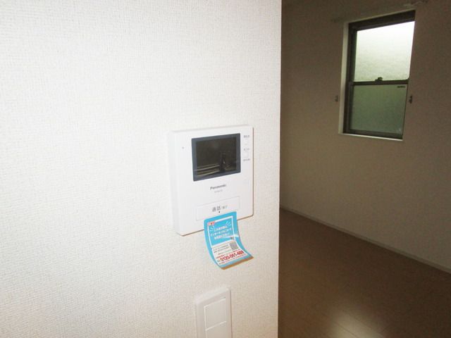 セキュリティ　★ＴＶモニターホンで来訪者が見れて安心★