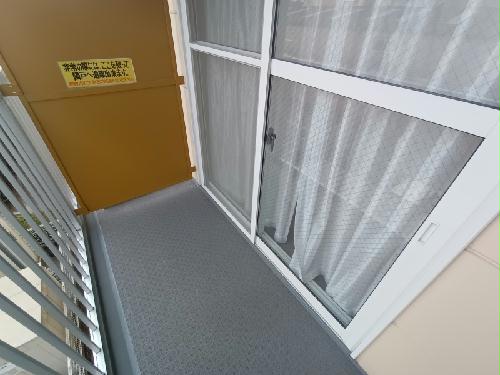バルコニー　各部屋にベランダ有