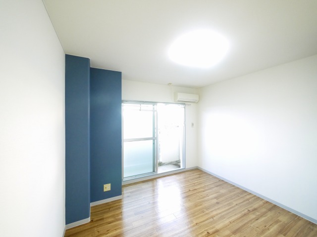 その他部屋・スペース　明るい洋室です。