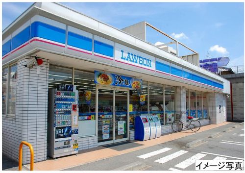 コンビニ　ローソン　奈良角振町店（コンビニ）まで90m
